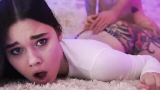 Girl is too tight for me, I like stretching a pussy