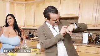Two horny hussies, Sofia Rose and Ms London, get down to business with a double-ended dildo