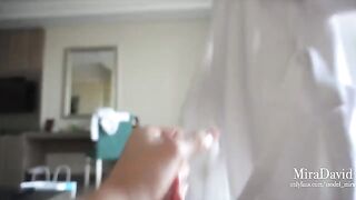 This babe knows how to relax on vacation with hardcore sex
