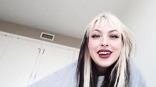 Girlfriend's persuasive blowjob video, a popular CEI trend