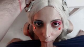 Harley Quinn gets her big ass stuffed with a butt plug while doing a sloppy blowjob