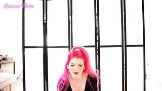 Pink-haired teen Emma Fiore shows her best strip dance on TikTok