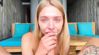 Californiababe cheats on her husband at a psychotherapy session with a sly twist