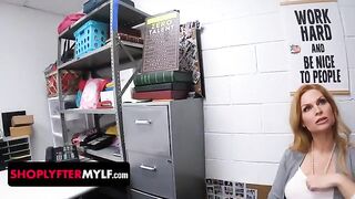 Big tits MILF Sedona Reign gets busted for stealing and obeys security