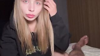 Ladies from IT also know how to suck cock, as demonstrated by Californiababe