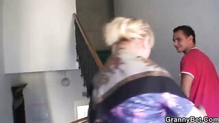 Hot mature with freckles and big boobs enjoys riding a cock