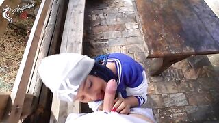 A photo shoot of young tourists ended with a blowjob in nature
