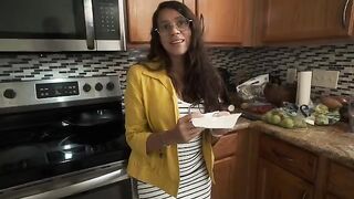 My stepmom squirts me off in the morning when my dad's not around