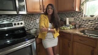 My stepmom squirts me off in the morning when my dad's not around