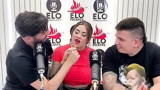 The interview with Elo Podcast ended in a mess and with a lot of cum