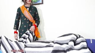An Indian maid saw my dick through the blanket and was shocked