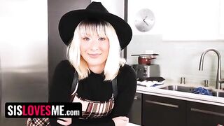 Step sis Jessie Saint gets her pussy filled with cum by her bro