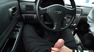 Blonde babe Veronika Charm met her fan and gave him a blowjob in his car