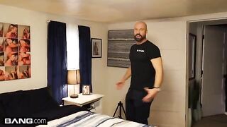 Busty blonde Bailey Brooke gets her pussy stretched by Sean