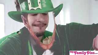 Braylin Bailey is still asking about stepbrother's cock, what happened?