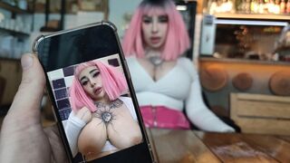 The dirty slut got hungry waiting for the order in the restaurant