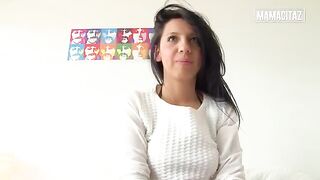 Babes Otalia Barrios and Blondie Fesser spread their legs wide