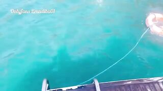 I fucked a fat and juicy Latina in a public boat, exclusively!