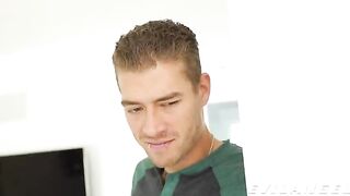 Before wedding, Jaye Summers cheats on boyfriend with a guy in hardcore action