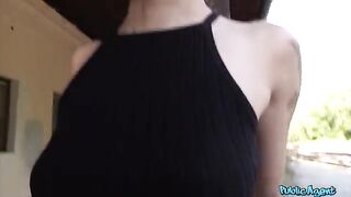 Girls like to have sex in public for the thrill of getting caught
