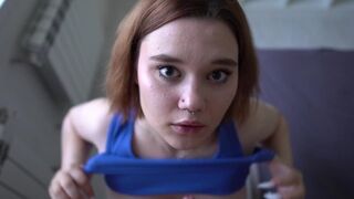 The girl with slits in the mouth is slobbering on the cock