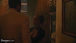 Kinky burlesque dancer gets creampied after hard sex