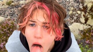 A fuck in the open air, a beautiful girl enjoying nature