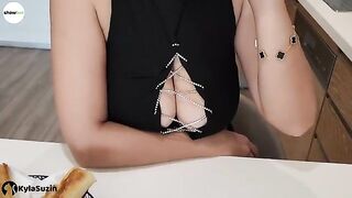 The girl is looking for excuses to get fucked as a Turk