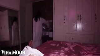 A man seduced my sister, changing clothes, in a steamy homemade scene