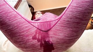 Fit girl Lina Moore squirts her wet pussy and perfect ass