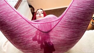 Fit girl Lina Moore squirts her wet pussy and perfect ass