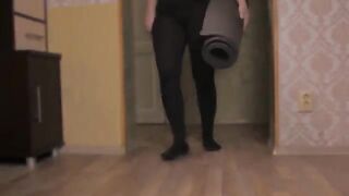 I fooled my roommate with a prank, and it ended with a cumshot in her mouth