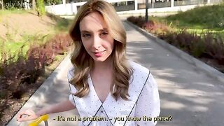 Hungry tourist got fucked and fed by a creampie