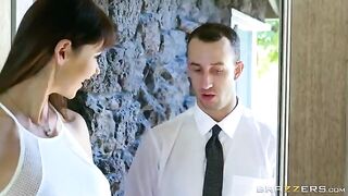 A noble man fucked a beautiful woman with big tits