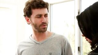 Two men fucked sexy MILF Veronika Avluv in her tight pussy