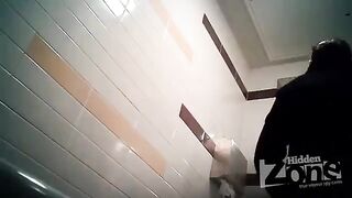 Camera in the woman's toilet. Don't peek, it's not polite!