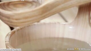 A mature woman agreed to sex in the sauna