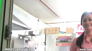 The saleswoman is getting fucked for money in POV
