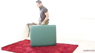 The masseur couldn’t resist and fucked the client on the massage table