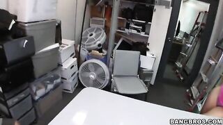 The man changed his wife for a cleaner at work, it was just a dream