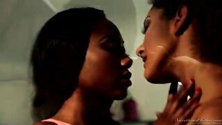 Two black pussies: I know a lot about oral affection and not only