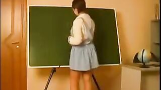 The old teacher seduced and fucked a student in steamy class scene