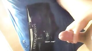 The guy did not cum while jerking off, what a pity