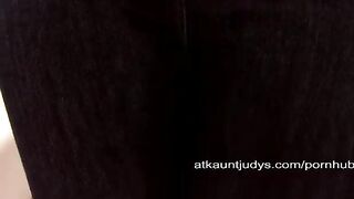 Hot mature woman fucks with herself and comes from her old pussy