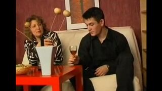 A drunk guy was fucked by his old mom