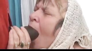 A black man with a big cock fucks his grandma