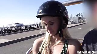 A wild blondie girl is fucking like a crazy bitch