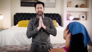 Pervert stepdad fucked Kira Noir after yoga, she’s dripping wet