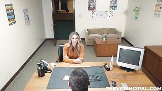 Bosss fucked his secretary on the table in the office