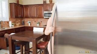 The life of a stupid blonde bimbo on the table